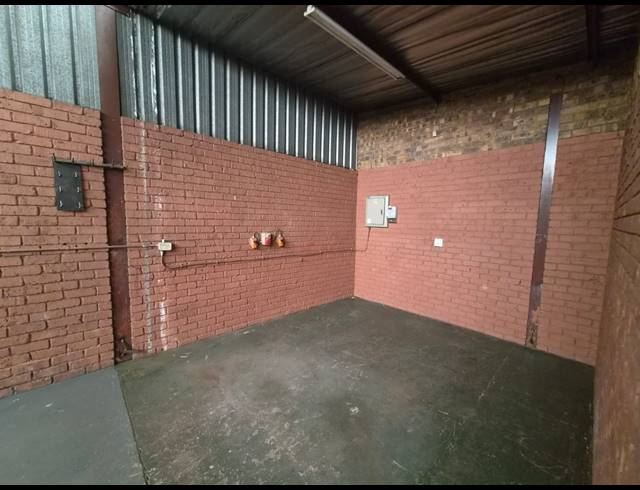 147M² WAREHOUSE TO LET IN WADEVILLE